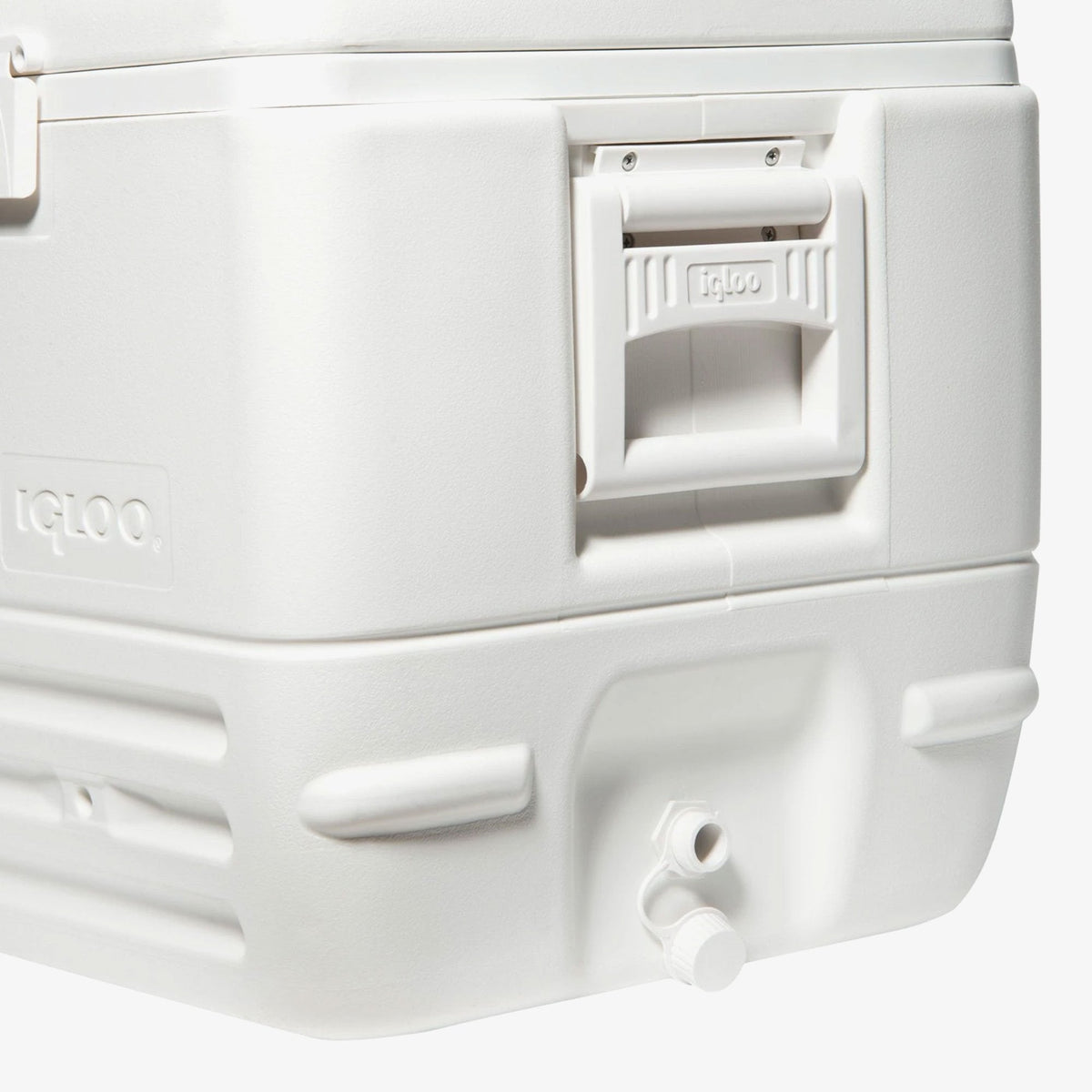 quick-and-cool-150-qt-cooler-t6 00044363-quick-and-cool-150-qt-cooler-side_d261c6aa-cd7b-40f6-b463-5023d91df276.jpg